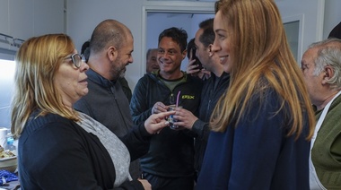 Vidal visitó la "Casa de Abrigo Nazaret" en Morón