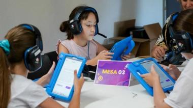 Vicente López implementa un simulador de streaming para que los chicos aprendan a leer