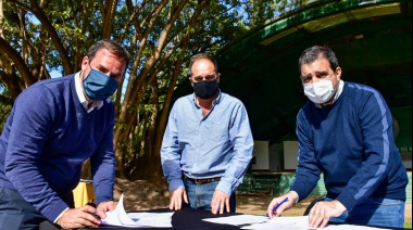 El intendente Moreira firmó un convenio con Ferraresi para reducir el déficit habitacional en San Martín