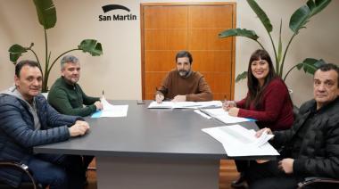 Zabaleta y Moreira firmaron un convenio para implementar el fondo de Integración Socio Urbana