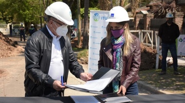 Galmarini y Descalzo recorrieron una obra que beneficiará a más de 6 mil vecinos del distrito