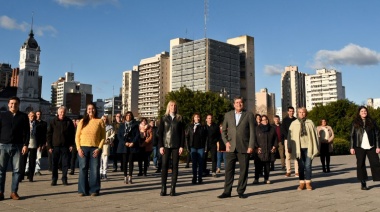 Se presentaron los precandidatos a diputados y concejales de Florencio Randazzo en La Plata
