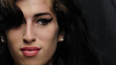 Incógnitas que siguen dando vueltas: la trágica muerte de Amy Winehouse