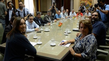 Vidal aseguró que convocará a los docentes en febrero
