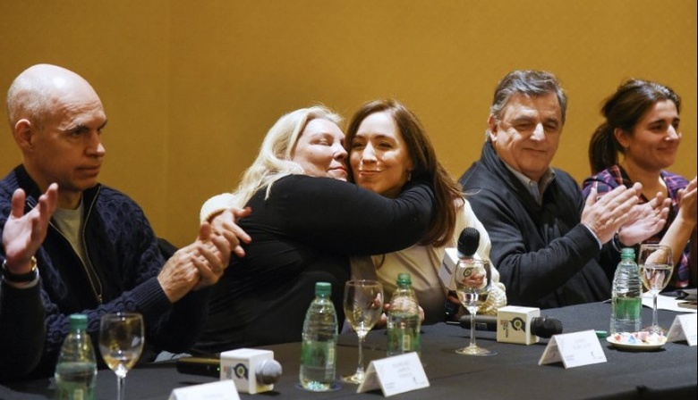 Aportantes truchos: Carrió dio un fuerte respaldo a Vidal