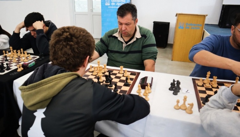 25 de Mayo: La Escuela Municipal de Ajedrez se destaca en el Prix del ...