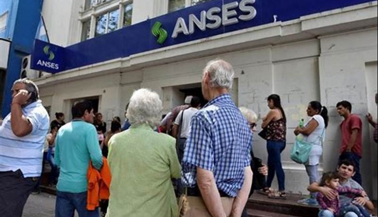Más de 240.000 adultos mayores perderán el acceso a la jubilación con el fin de la moratoria previsional