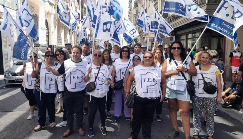 Paritarias: Un sector docente rechazó la oferta de Kicillof y anunció un paro