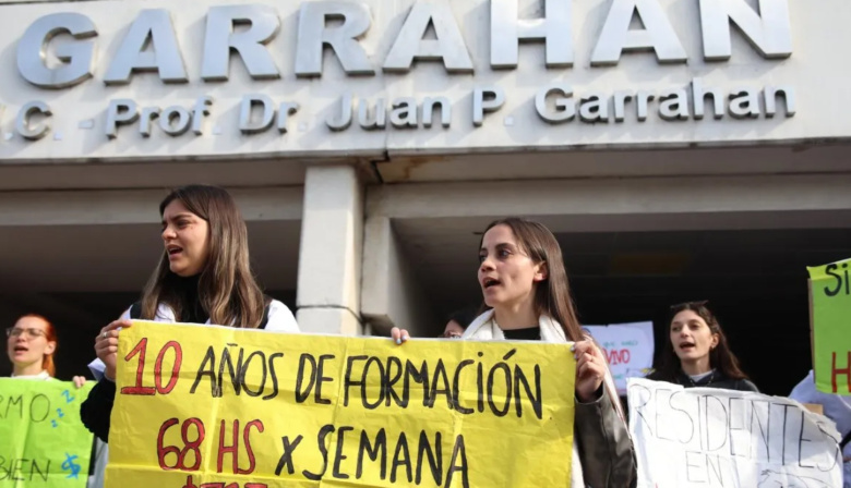 Residentes del Garrahan informaron que no obtuvieron la mejora salarial difundida el domingo