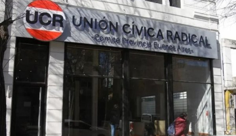 La UCR bonaerense agita el tablero electoral y evalúa competir con sello propio