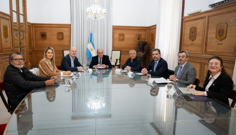 Sin definiciones para la primera reunión del Consejo de Mayo