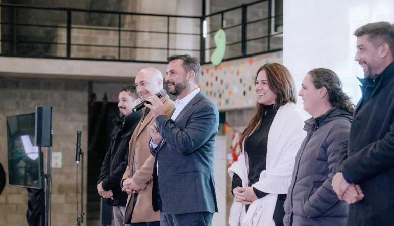 Escobar impulsa capacitación digital y herramientas para potenciar el trabajo local