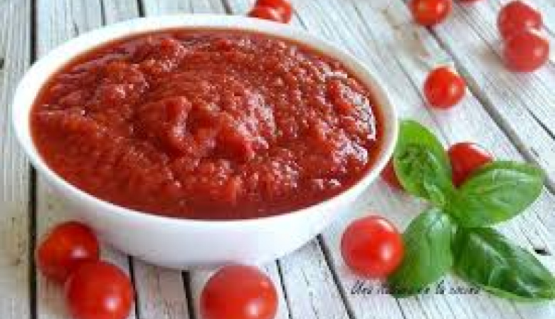 Para evitar la acidez en la salsa de tomate: el ingrediente natural que cambia su sabor y textura por completo
