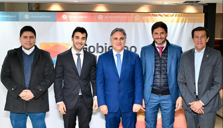 Cinco gobernadores armaron un frente contra Milei para las elecciones: "Un grito federal"