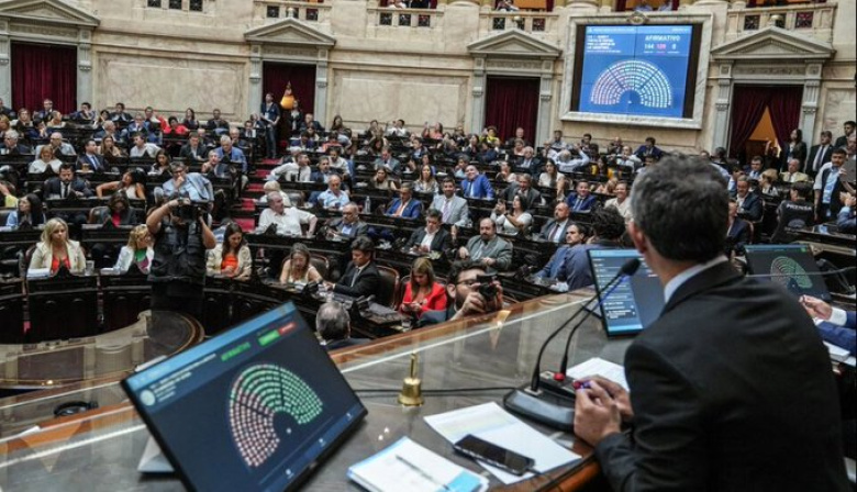 Diputados abre otra sesión caliente con el oficialismo en minoría