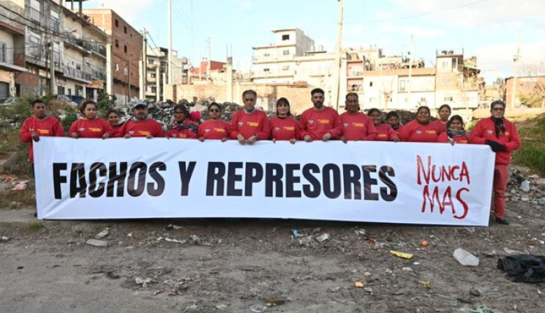 El FIT respondió a la campaña libertaria en Villa Celina: “Fachos y represores, nunca más”
