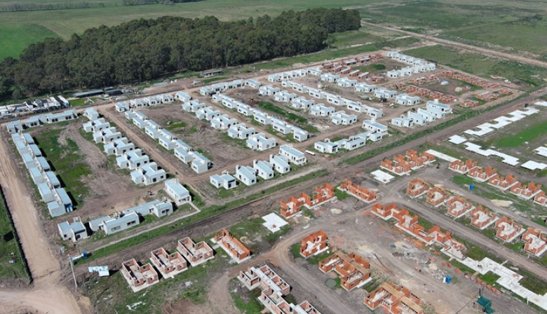 P. Perón: avanza el proyecto de 853 viviendas con obras de infraestructura y saneamiento en Guernica