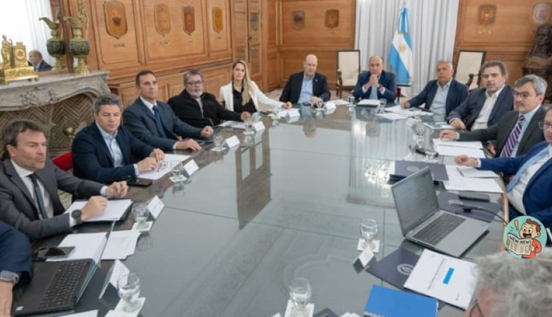 Milei reactivó el Consejo de Mayo con foco en la reforma tributaria