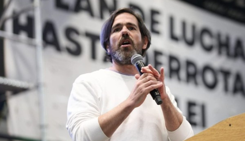 Del Caño en Mar del Plata: “La izquierda es la única garantía de frenar a Milei en el Congreso”