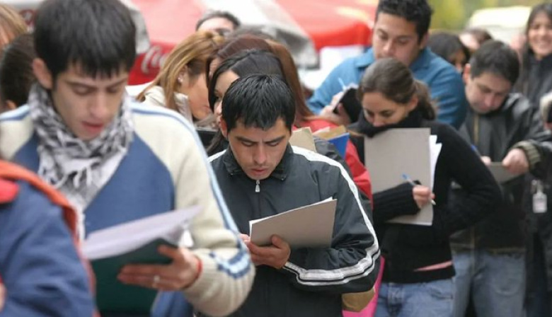 Récord de precarización laboral: 4 de cada 10 trabajadores están en negro