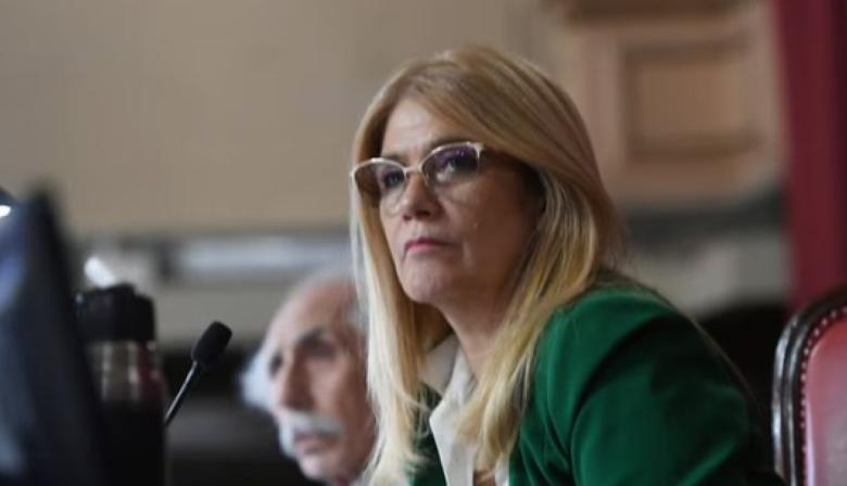 Industria textil en crisis: Magario culpa al Gobierno de Milei