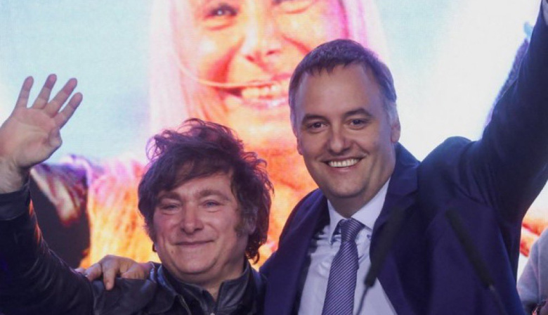 Adorni cruzó a Macri tras las críticas por su designación como jefe de Gabinete: "Le jugó una mala pasada la nostalgia"