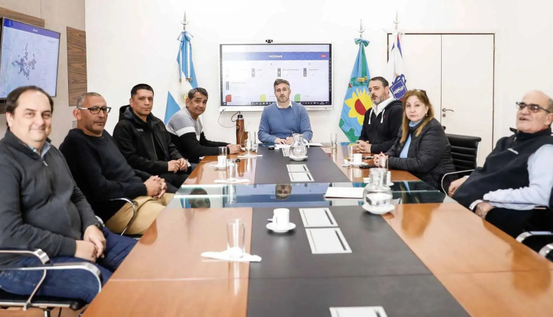 Pilar: Achával otorgó un nuevo aumento salarial del 5 % para los trabajadores municipales