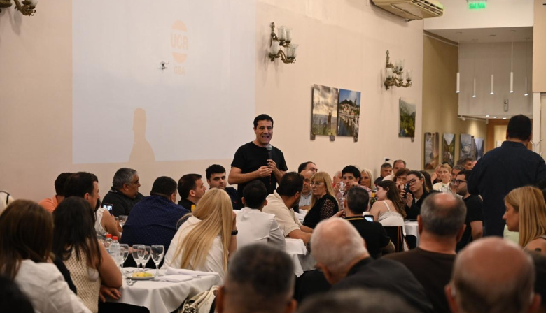 Abad reunió a 200 dirigentes y llamó a reconstruir la UCR: “No quiero un radicalismo a la deriva”
