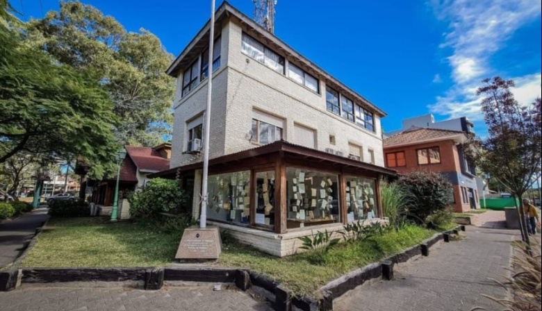 Escándalo en la Municipalidad de Pinamar: desvinculan a la jefa de Tesorería por maniobras millonarias