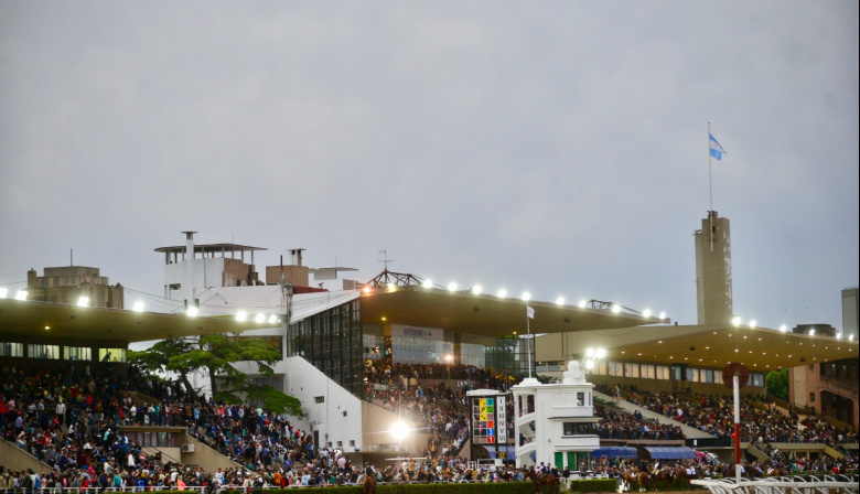 El Hipódromo se suma al aniversario platense con turf, música y gastronomía