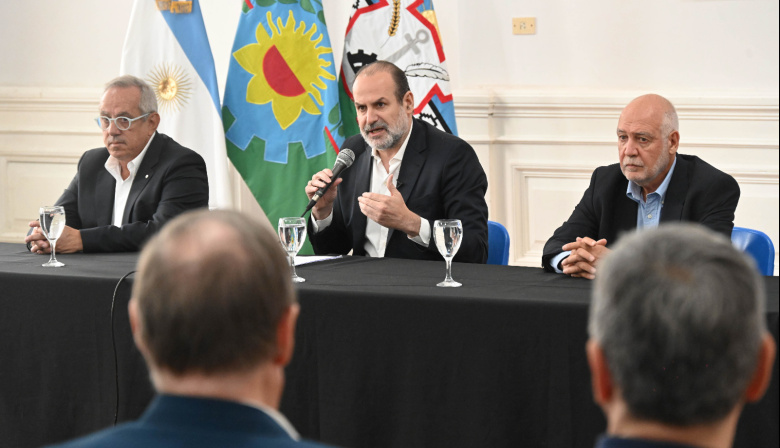 Susbielles anunció un acuerdo histórico con empresas para financiar 13 obras hidráulicas