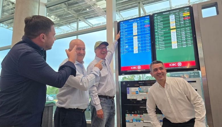 El aeropuerto Krause retoma vuelos internacionales y proyecta un salto histórico