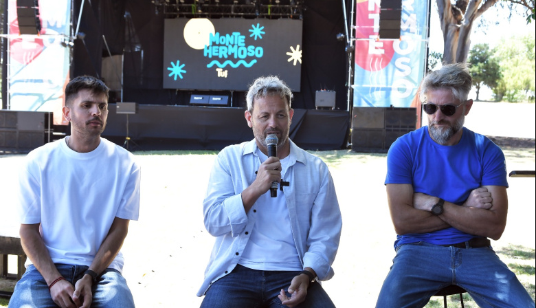 ¡Comenzó la Temporada! Monte Hermoso se iluminó con la Fiesta de la Cerveza