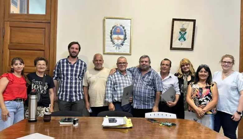 Suipacha avanza con nuevos convenios habitacionales y refuerza el acceso a la salud visual