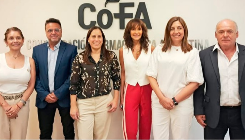 COFA en la mira: la gestión de Gómez genera tensión con farmacéuticos dependientes