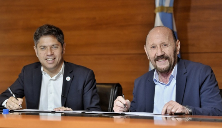 Kicillof e Insfrán firmaron un acuerdo de colaboración entre ambas provincias