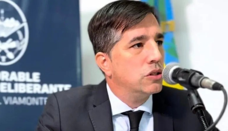 Flexas cuestionó las críticas a las tasas y reclamó una reforma tributaria para los municipios