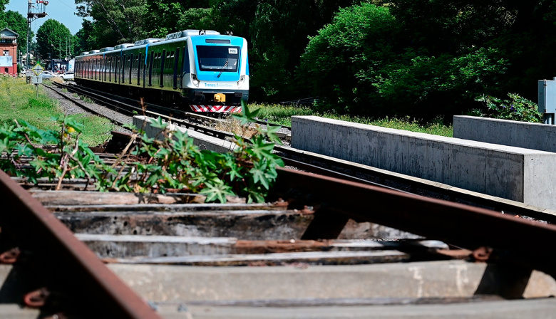 Con apoyo provincial, San Martín reanuda la obra del Paso Bajo Nivel de Perdriel