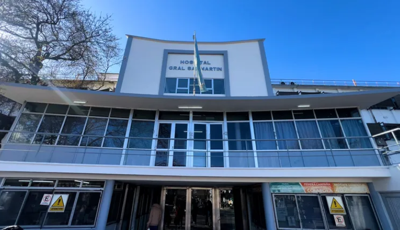 Kreplak repudió mensajes de odio y confirmó la suspensión de un médico residente en La Plata