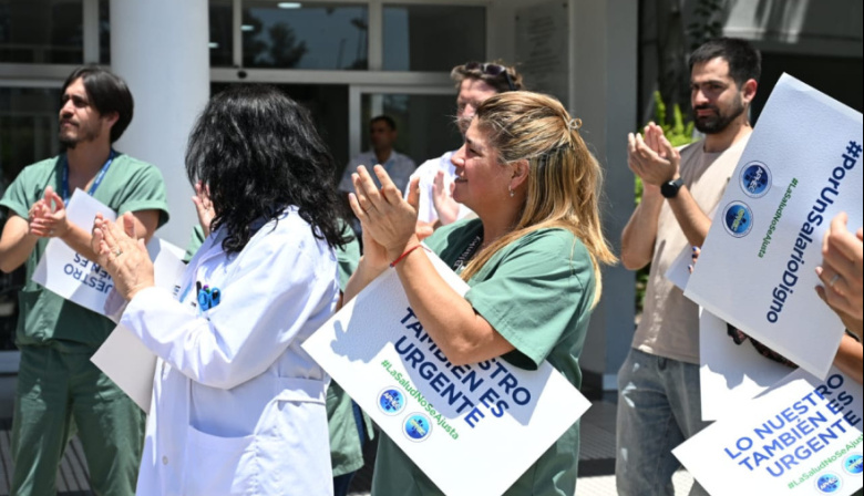 Trabajadores de la salud en acción: "24 Horas x Salarios Dignos" en el Hospital El Cruce