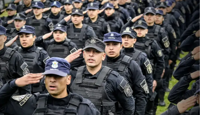 Policías desarmados y conflicto legal en la costa bonaerense