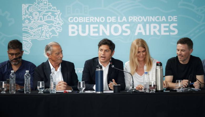 Kicillof reunió a sectores productivos y advirtió por el impacto del modelo económico nacional