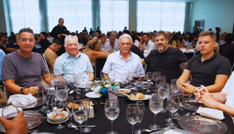 Gremios debatieron en Mar del Plata y rechazaron la reforma laboral de Milei