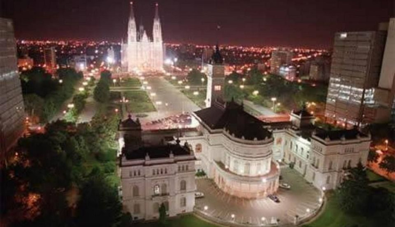 La Plata: licitan mantenimiento de alumbrado y semáforos por $49.858 millones