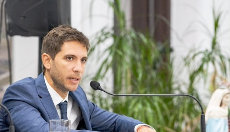 Desobediencia, obras y daño ambiental: denuncian a Passaglia