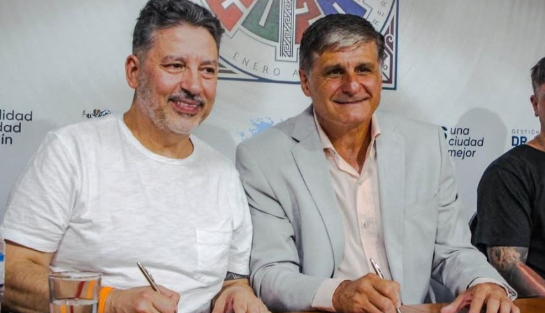 "Malvinizar es educar, recordar y defender": Merlo firmó un acuerdo estratégico con Cosquín