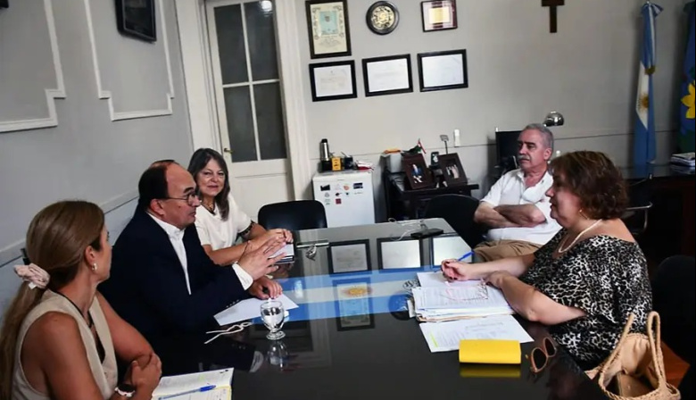 Saladillo proyecta más luminarias sobre la Ruta 205 con apoyo de la Cooperativa Eléctrica