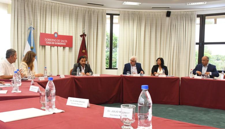 Sáenz convocó a legisladores nacionales para analizar el proyecto de reforma laboral: ausencia de legisladores de LLA