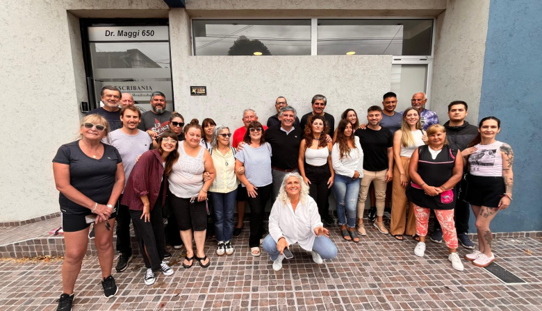 El PJ bonaerense empieza a cerrar filas con listas únicas en distritos clave