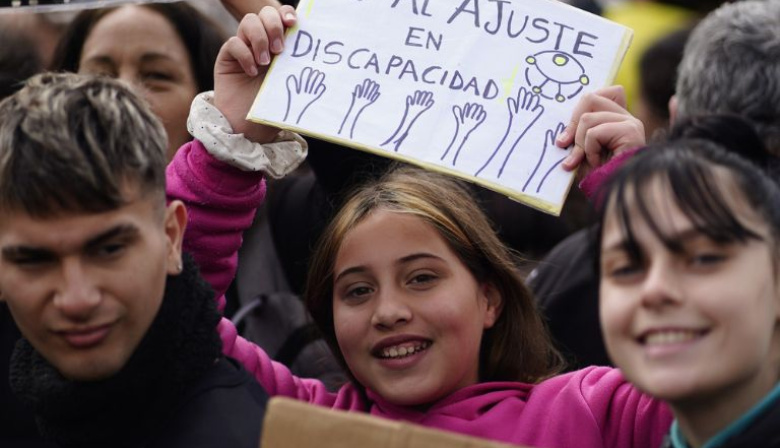Aumentos insuficientes en discapacidad: "La emergencia continúa"